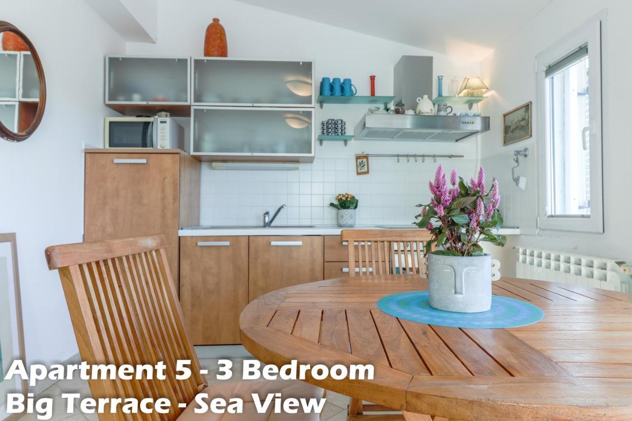 Art Apartments Vrsar Exterior foto
