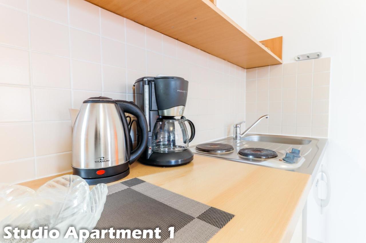 Art Apartments Vrsar Exterior foto